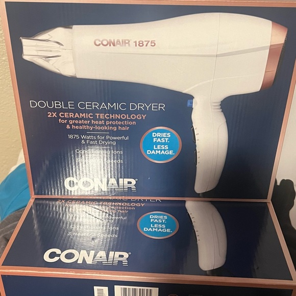 Conair double ceramic hair dryer 1875w 3 Heats 2 speeds - Picture 2 of 4